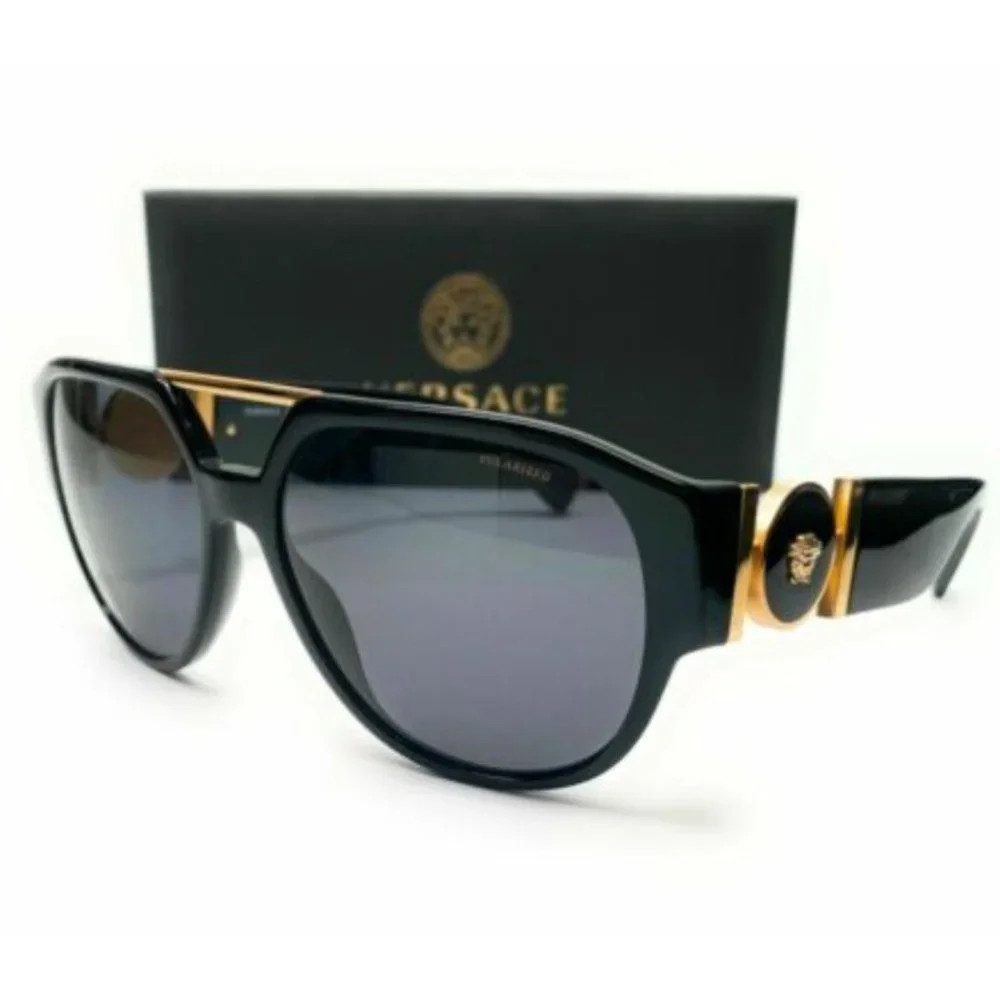 New Versace Men's Black Polarized Sunglasses!